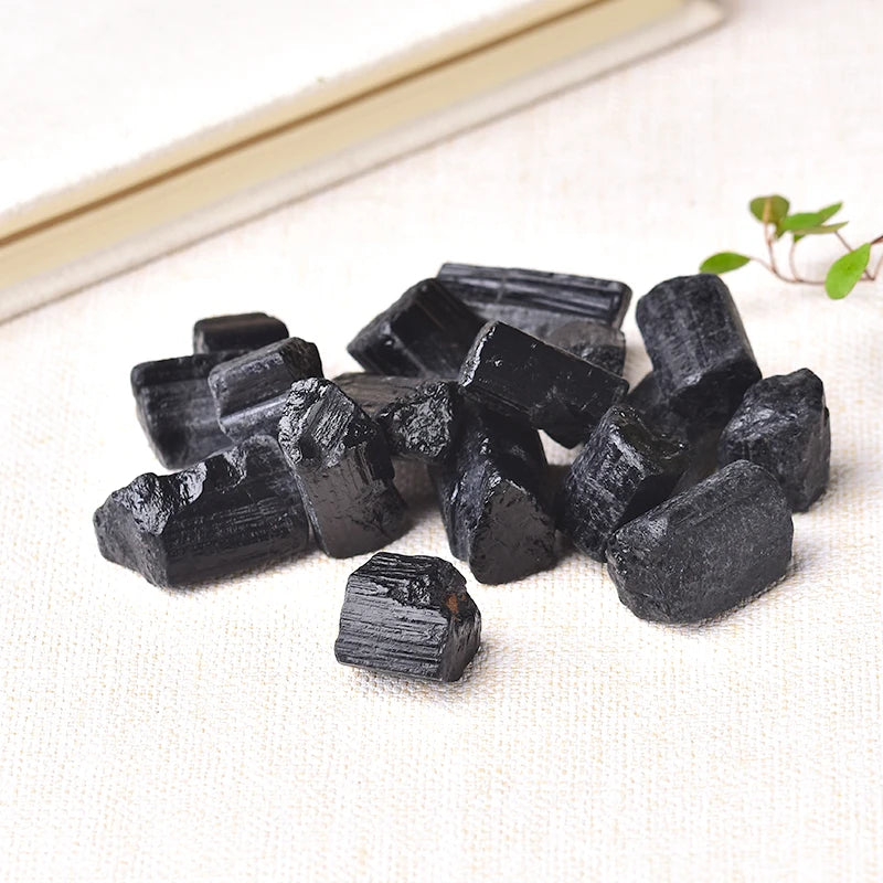 Natural Black Tourmaline Irregular Ore Mineral Crystal Stone Mineral Rough Quartz Teaching Specimen Gem Ornaments Gemstone