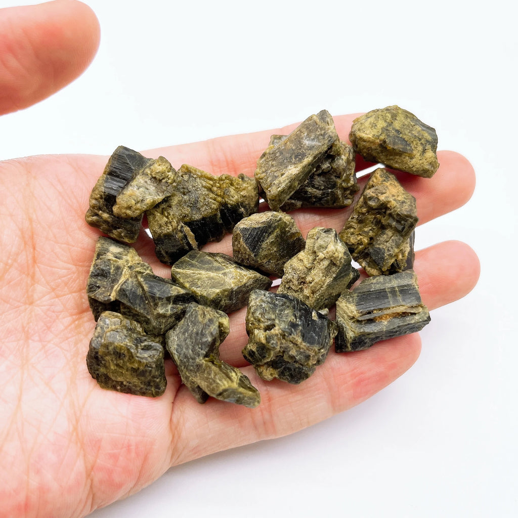 Natural Green Tourmaline Mineral Specimen Irregular Raw Crystal Rock Stone Magic Eliminate Magnetism Gemstone Energy Healing