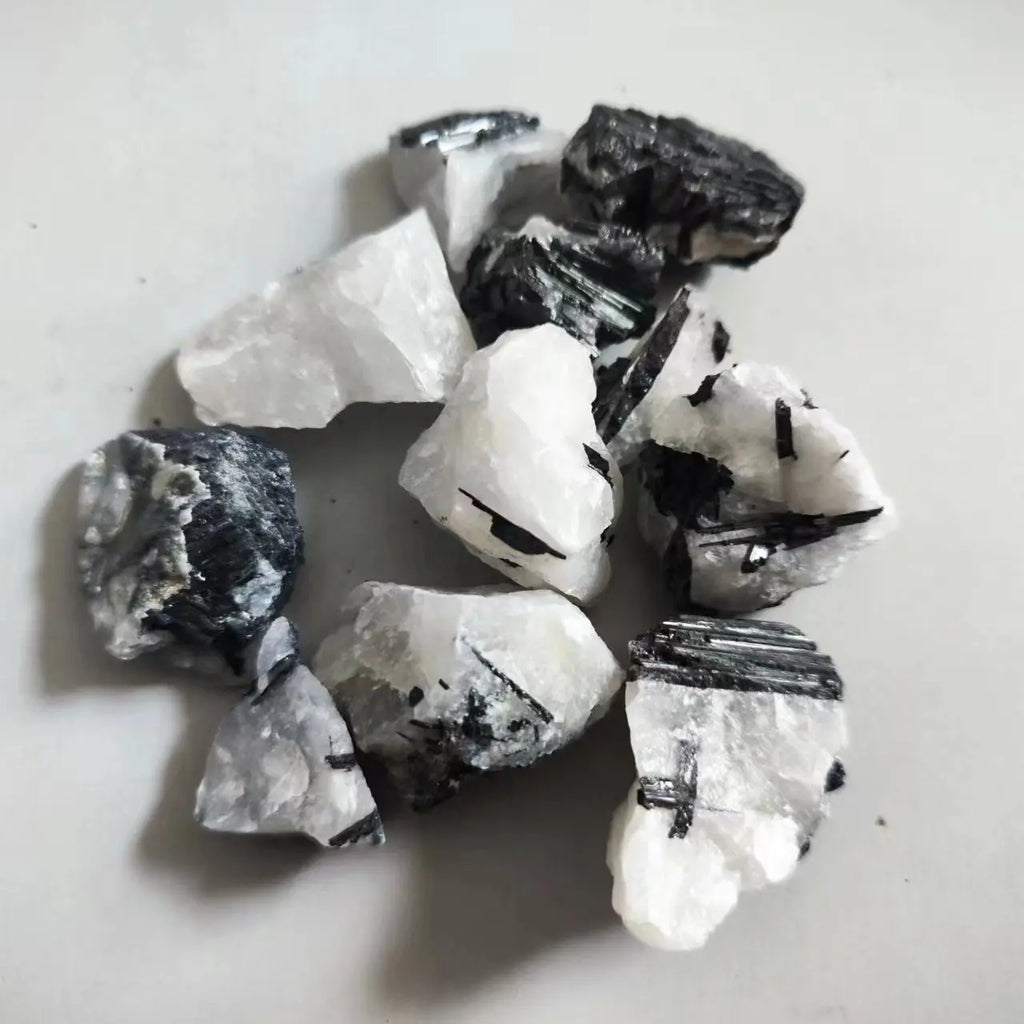Natural Black Tourmaline Stone White Quartz Stone Repair Ore Home Decoration Stone Mineral Specimen Irregular Crystal Healing