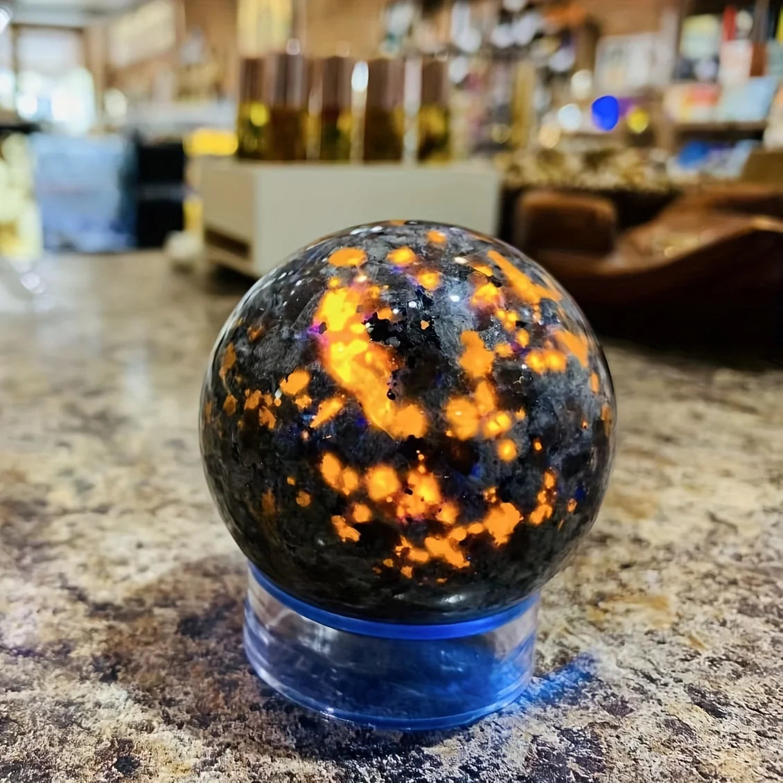 1 Yooperlite Flame Stone Sphere -A Vibrant Crystal Decoration with Orange and Black Inlaid Patterns,perfect for The Home