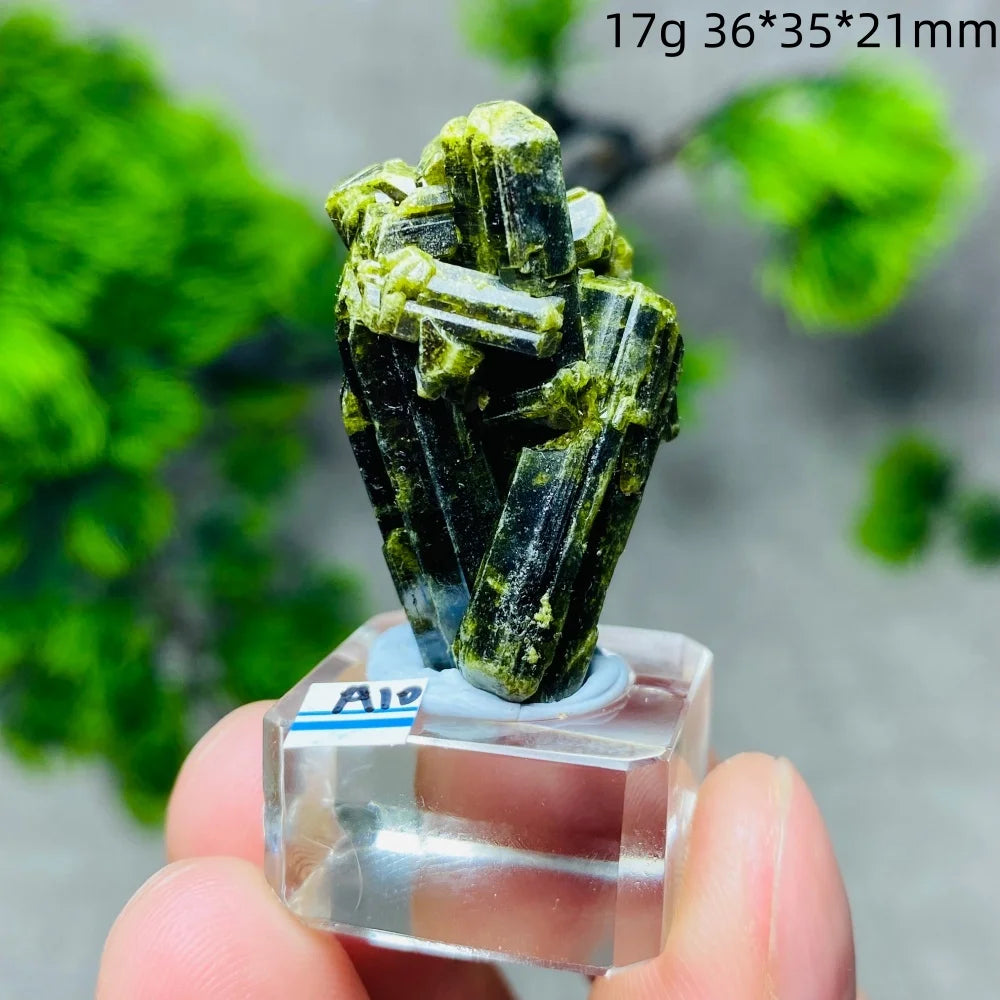 Natural Green Tourmaline Raw Stone  Epidote Healing Crystals Clusters Spiritual Mineral Specimen Collect for Decoration