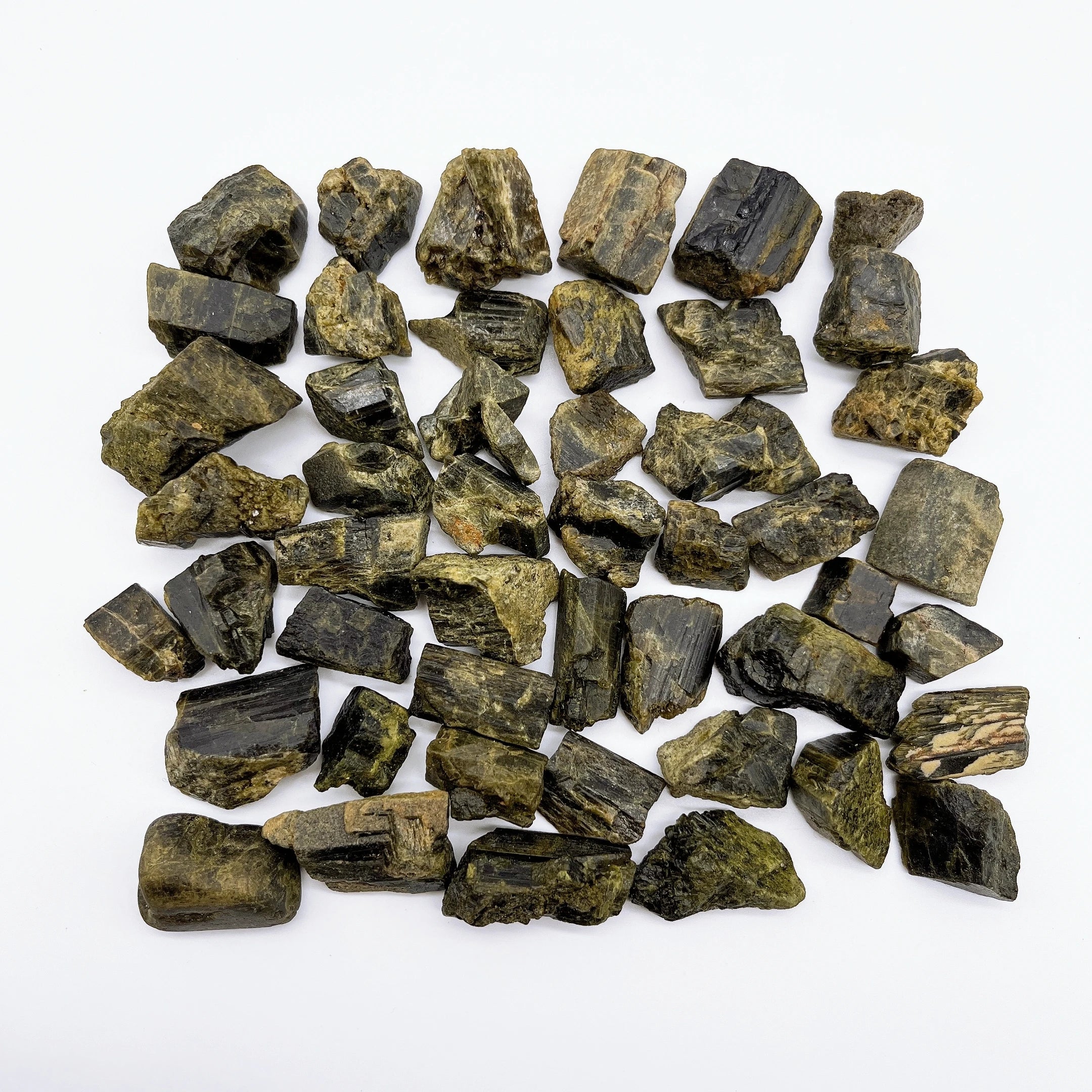 Natural Green Tourmaline Mineral Specimen Irregular Raw Crystal Rock Stone Magic Eliminate Magnetism Gemstone Energy Healing